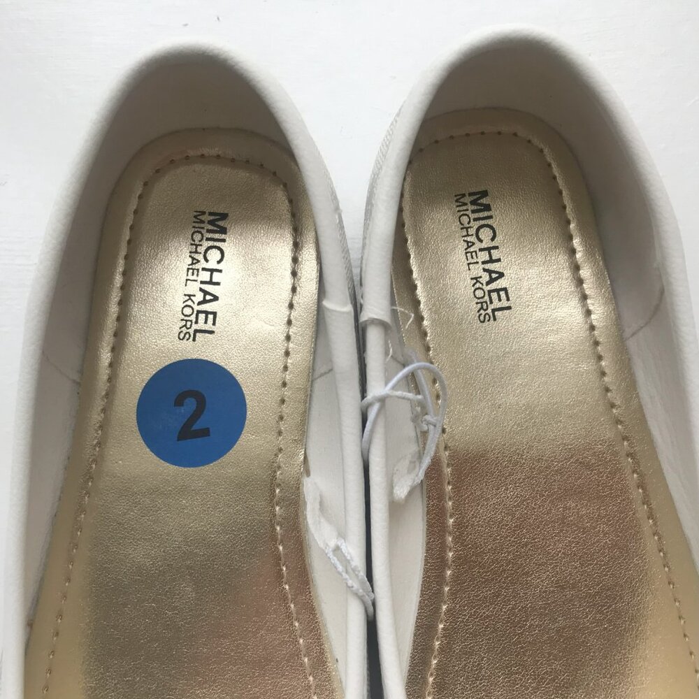 Chic Michael Kors slip on shoes for girls - Picture 6 of 8
